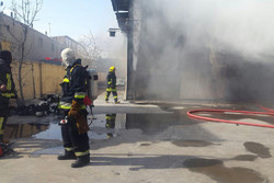 آتش سوزی در ساختمان مسکونی/۲نفر مصدوم شدند
