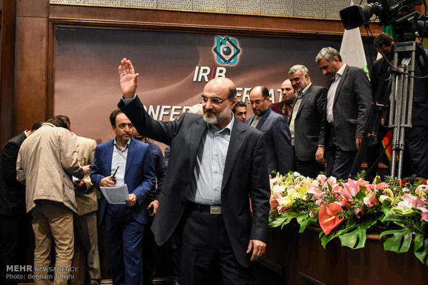 مراسم افتتاح رسمی شبکه تلویزیونی ایران کالا