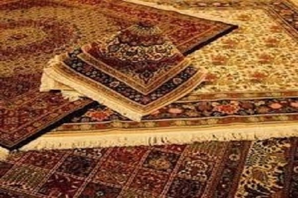هزار و ۲۴ تخته فرش دستباف توسط مددجویان خراسان جنوبی تولید شد