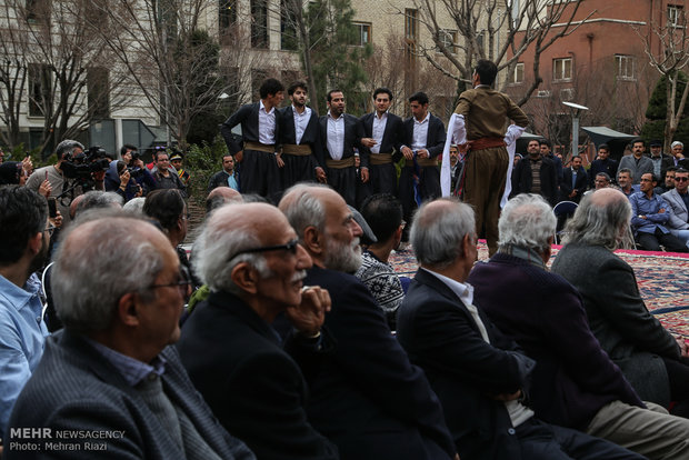 مراسم هفته درختکاری با حضور هنرمندان 