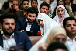 اعطای وام ازدواج ۲۰ میلیون تومانی به زوج های دانشجوی علوم پزشکی ایران