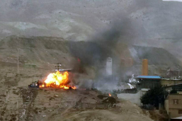 آتش سوزی در انبار کپسول های گاز در مجاورت محور تهران-رودهن