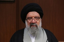 ایران زیر بار ذلت مذاکره نمی‌رود/ مقاومت پوزه دشمن را به خاک می‌مالد