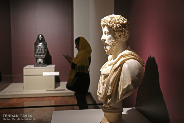 The Louvre stages Tehran exhibition