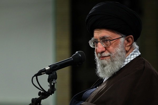 قائد الثورة الاسلامية:  لا دخل لامريكا واوروبا بالتواجد الايراني في المنطقة 
