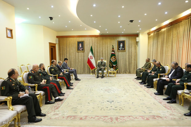 Iran, Afghanistan defense officials meet in Tehran