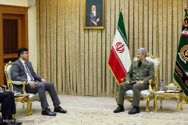 Iran, Afghanistan defense officials meet in Tehran