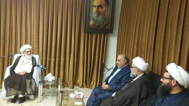 استاندار کرمانشاه با مراجع تقلید و علمای عالیقدر  در قم دیدار کرد