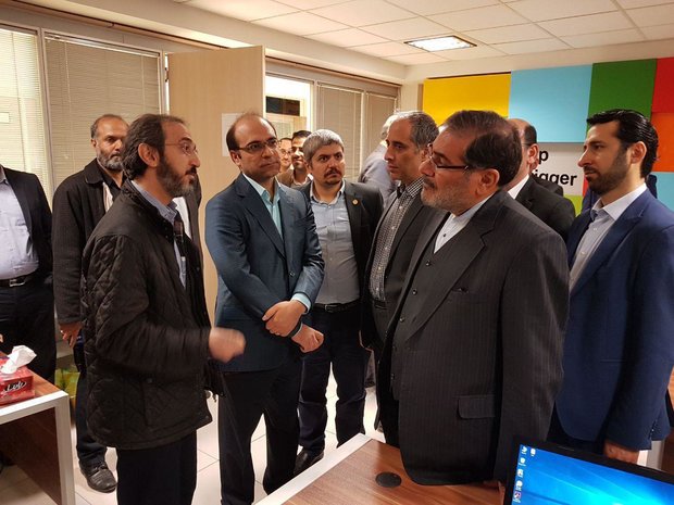 بازدید شمخانی از شرکت های دانش بنیان دانشگاه صنعتی شریف