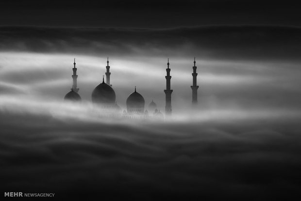 ابوظبی در میان ابرها‎