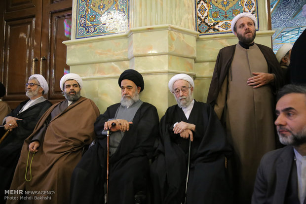 مراسم تشییع پیکر آیت الله شاه آبادی در قم