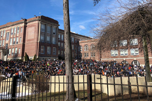 تظاهرات دانش آموزان آمریکایی علیه خشونت های مسلحانه‎