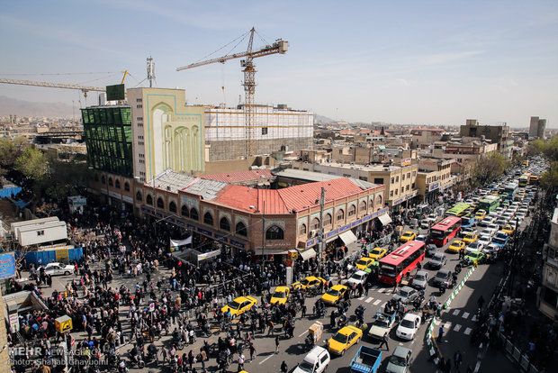 Nevruz Bayram alışverişi Tahran caddelerini doldurdu