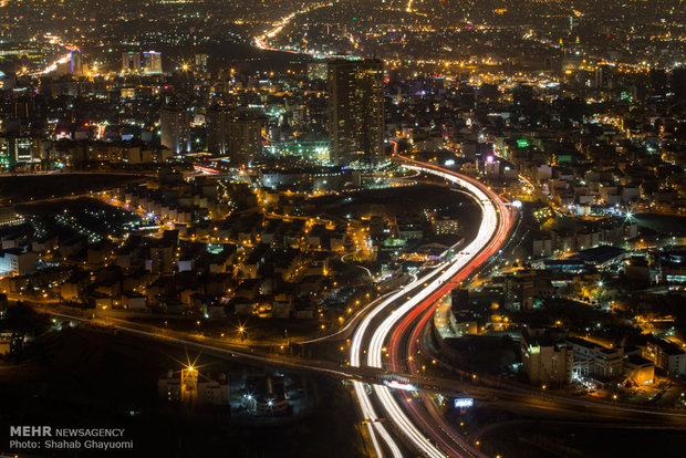 تهرانی ها ۲۰ میلیون ساعت در روز پشت ترافیک می مانند