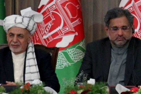 کابل میں پاکستانی وزير اعظم اور افغان صدر کے درمیان ملاقات