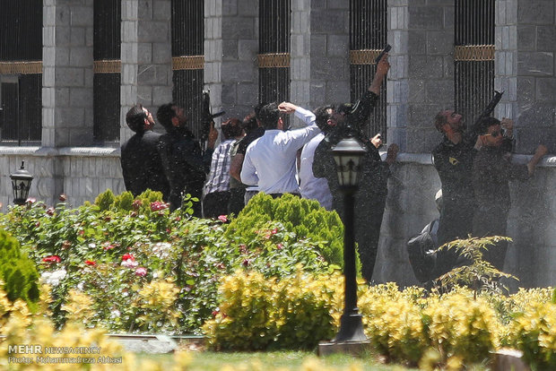 دو تیم تروریستی داعشی در خرداد 96 به مجلس شورای اسلامی و حرم امام راحل حمله کردند.