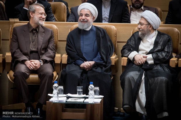 روابط میان سران سه قوه در سال 96 شاهد فراز و فرودهای عجیبی بود.