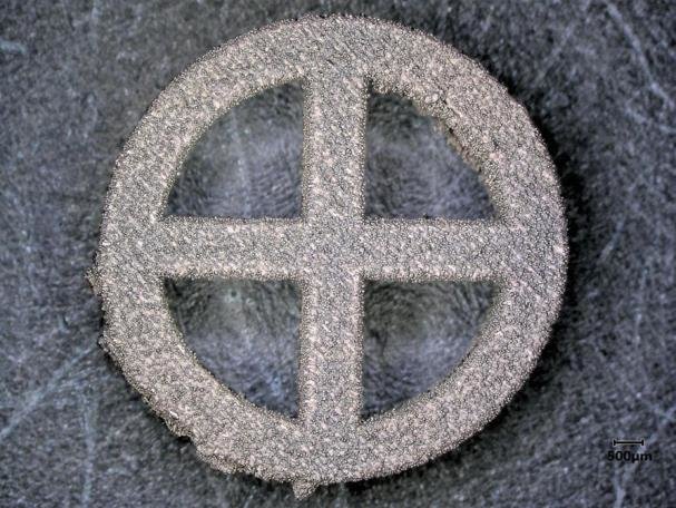 محققان در پی تولید ایمپلنت هایی با روکش الماس