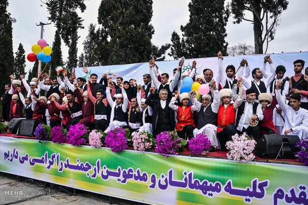 جشنواره نوروزخوانی اقوام ساکن در گرگان