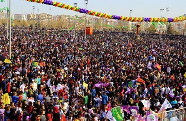ڕێوڕەسمی جەژنی نەورۆز لە ئامەد بەڕێوەچوو
