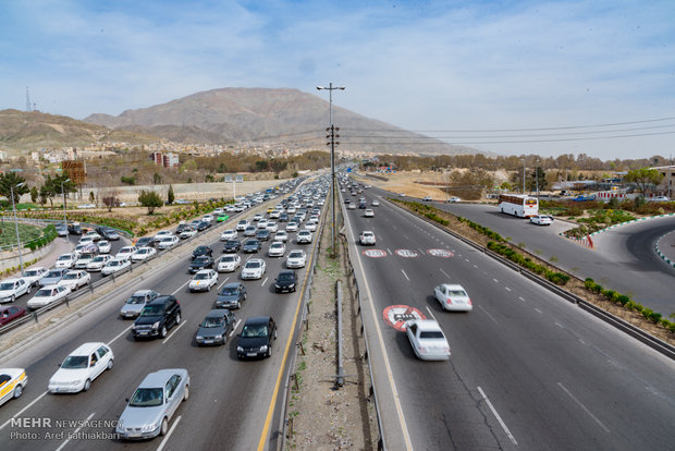 ترافیک نیمه سنگین در جاده های زنجان حاکم است 