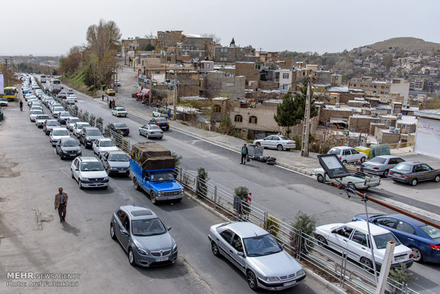ترافیک در محور ورودی جاده چالوس و بزرگراه البرز قزوین