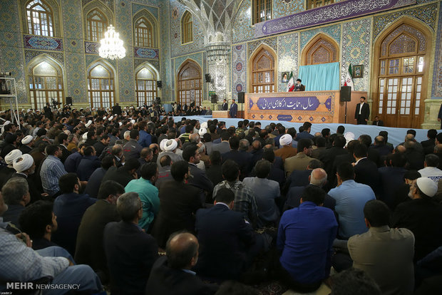 سخنرانی مقام معظم رهبری در اجتماع زائران و مجاوران حرم مطهر رضوی