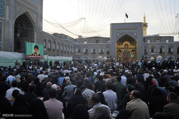 سخنرانی مقام معظم رهبری در اجتماع زائران و مجاوران حرم مطهر رضوی
