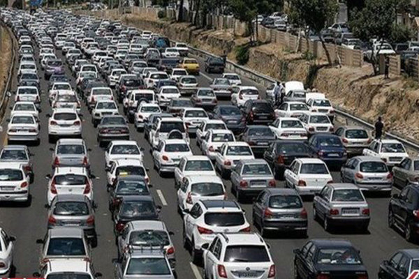 ترافیک در محور آزادراه تهران قم محدوده فرودگاه امام(ره) سنگین است
