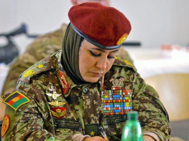  افغانستان میں پہلی خآتون جنرل کے عہدے تک پہنچنے میں کامیاب