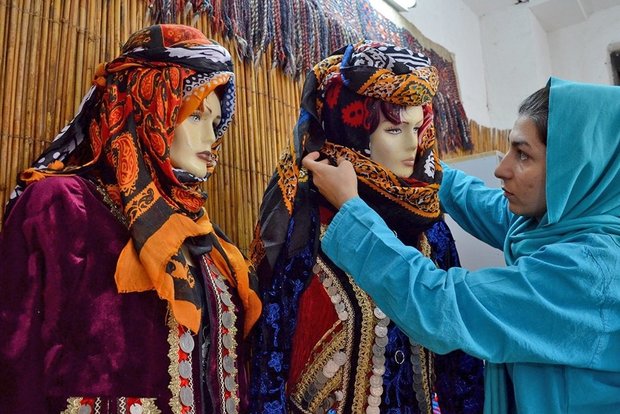 جشنواره منطقه‌ای مد و لباس ایرانی اسلامی خلیج فارس برگزار می شود
