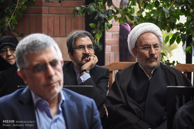 مراسم تشییع داریوش شایگان