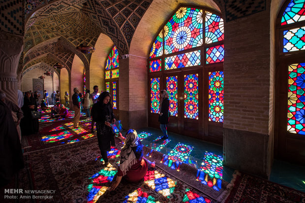 Nasir ol-Molk a mosque of whirling colors in southern Iran