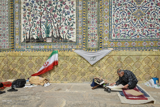 اعتکاف رجبیه در شیراز، مسجد وکیل 