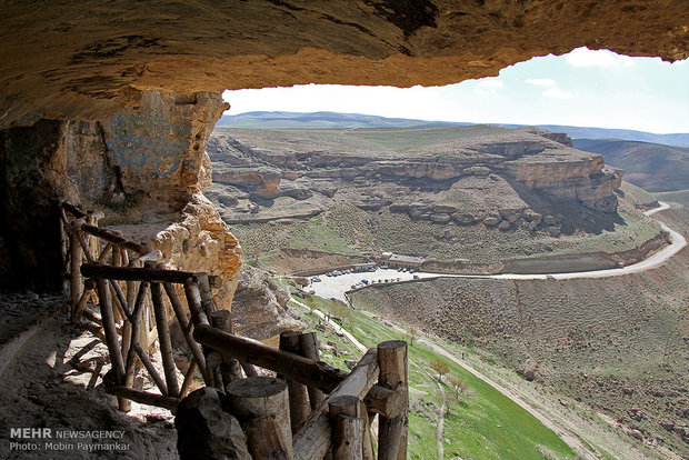 Karaftu cave