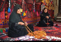 75% of Iranian handicrafts made by women: V