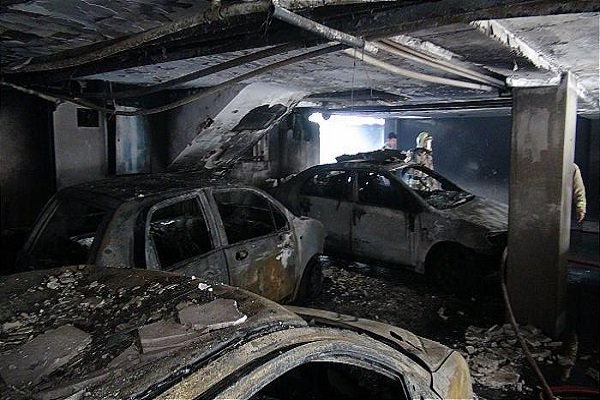 آتش سوزی پارکینگ در شیروان ۱۲ نفر را راهی بیمارستان کرد