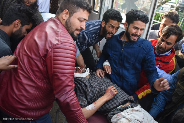 راهپیمایی مردم در اعتراض به قتل سه غیر نظامی توسط ارتش هند در کشمیر