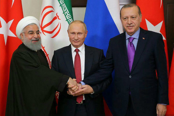 Kremlin'den İran-Türkiye-Rusya zirvesi açıklaması