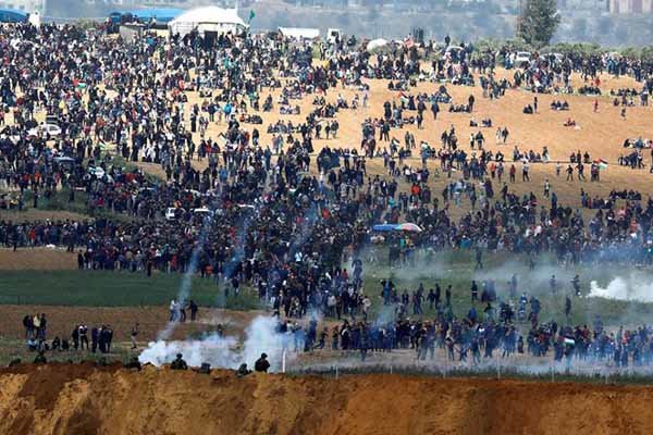 سه جوان فلسطینی در تظاهرات مرزی در شرق نوارغزه زخمی شدند