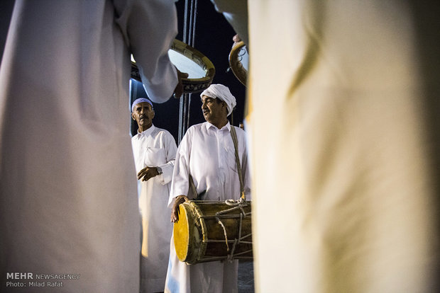 مراسم رزیف در بندر کنگ‎