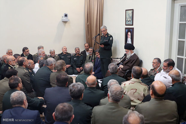 Leader receives senior cmdrs of Iranian Armed Forces