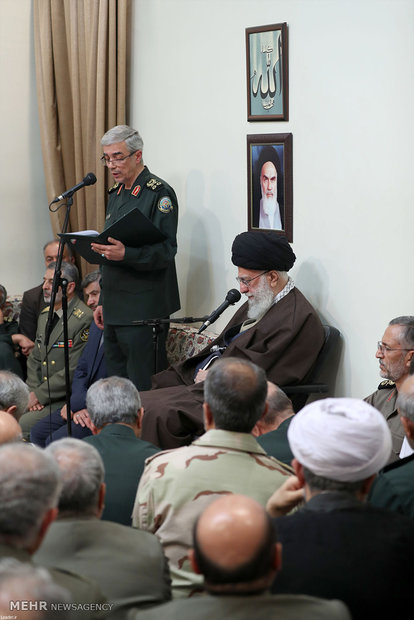 Leader receives senior cmdrs of Iranian Armed Forces