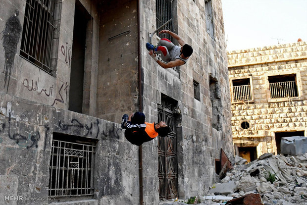 فريق باركور حلب ينعش المدينة المدمرة في ظل الحرب
