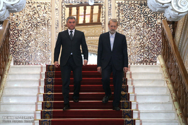 Russia's Duma chairman meets Iran's Larijani