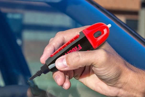 این چسب همه چیز را بهم می چسباند