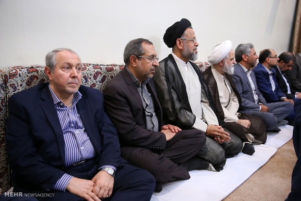 دیدار نوروزی جمعی از مسئولان کشور با رهبرانقلاب اسلامی