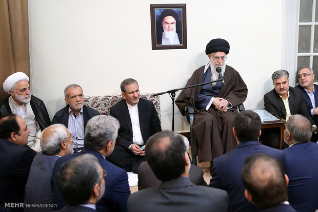 دیدار نوروزی جمعی از مسئولان کشور با رهبرانقلاب اسلامی