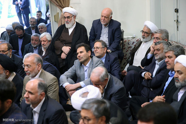 دیدار نوروزی جمعی از مسئولان کشور با رهبرانقلاب اسلامی