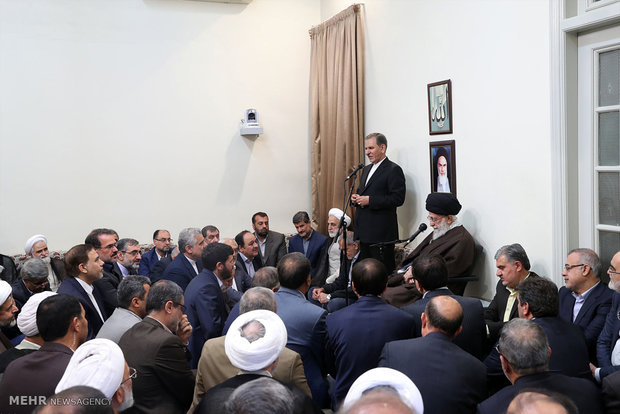 دیدار نوروزی جمعی از مسئولان کشور با رهبرانقلاب اسلامی